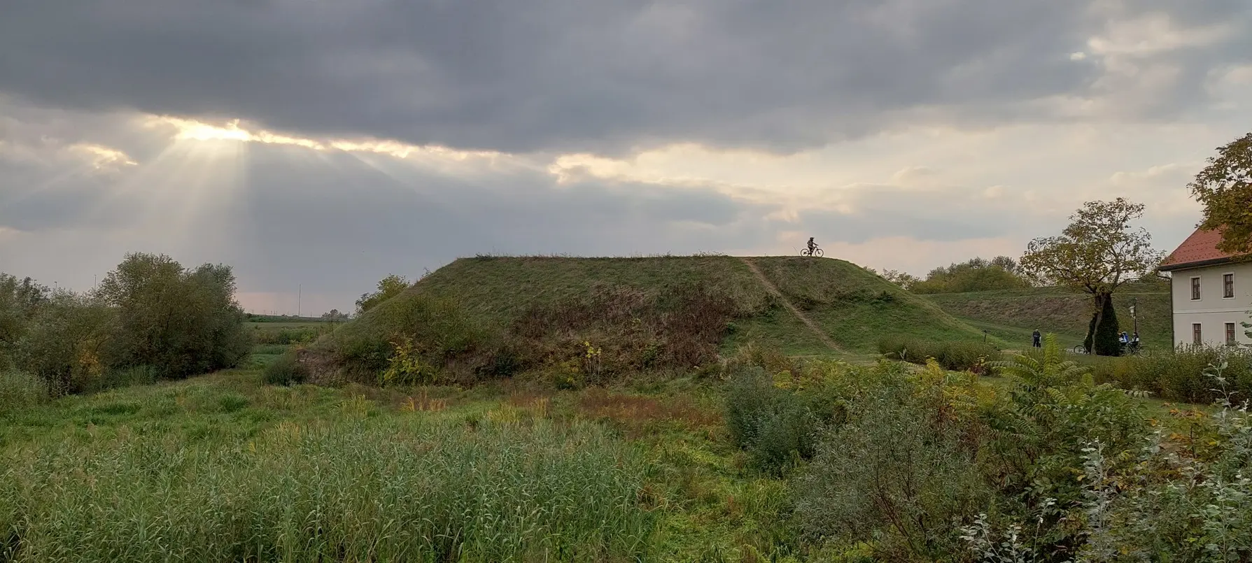 Tvrđava Brod - nasip