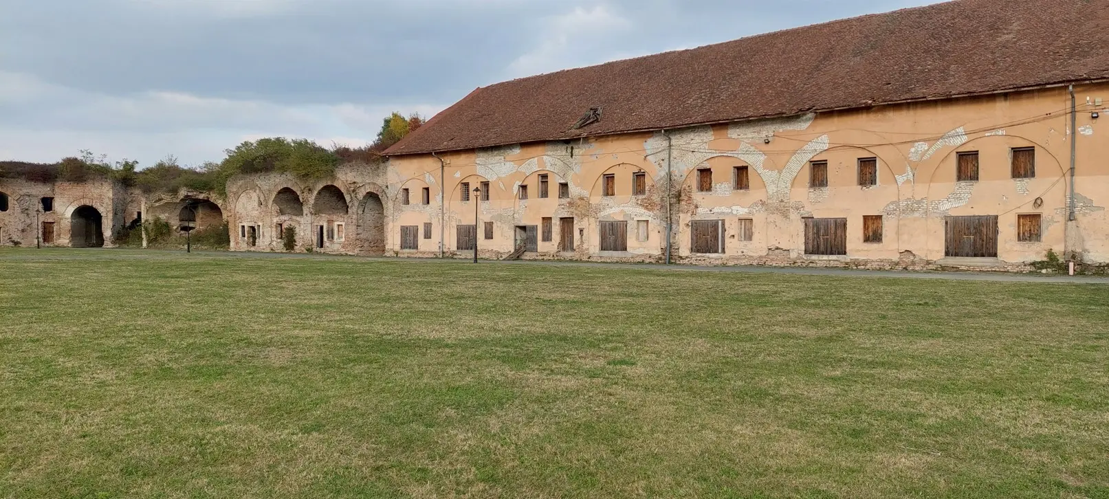 Tvrđava Brod - unutarnje dvorište